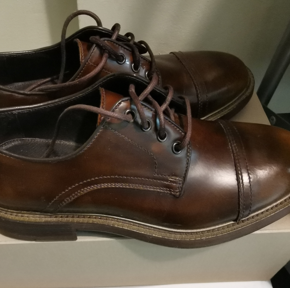 shoes - Picture 2 of 3